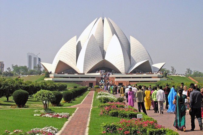 Private Delhi tour with Lotus Temple, ISKCON and Connaught Place with Dinner - Possible Drawbacks or Considerations
