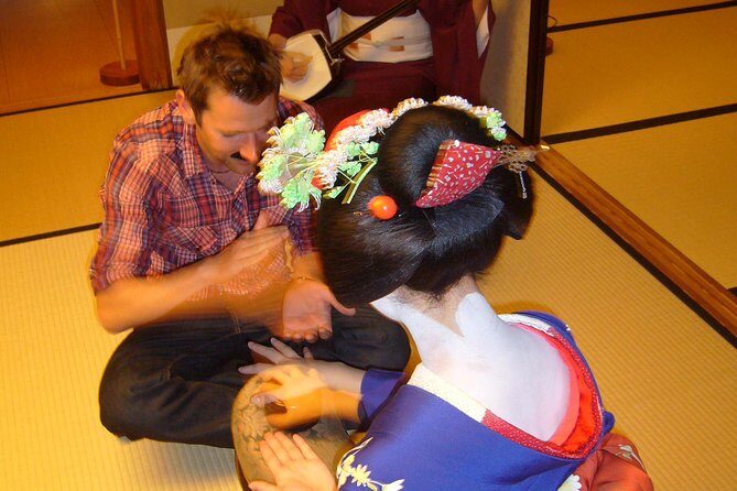 Private Dinner with a Geisha - Strolling Through Gion’s Traditions