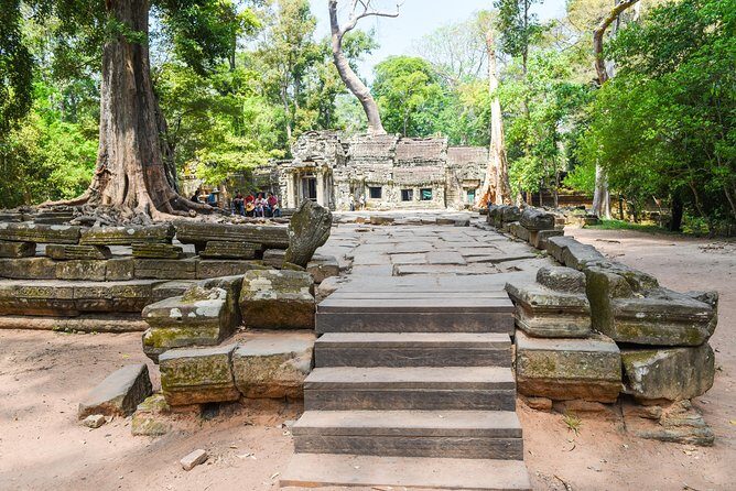 Private Full-Day Angkor Temple and Sunset Viewing with Lunch - Who Should Consider This Tour?