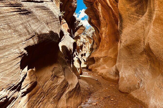 Private Guided Hike Through Buckskin Gulch Wire Pass - Who Should Consider This Tour?