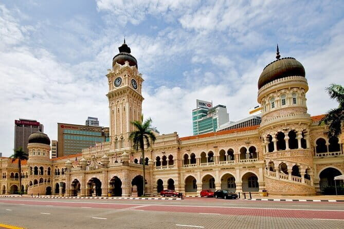 Private Half-day Kuala Lumpur City Tour With Local Lunch *25* - Who Should Consider This Tour