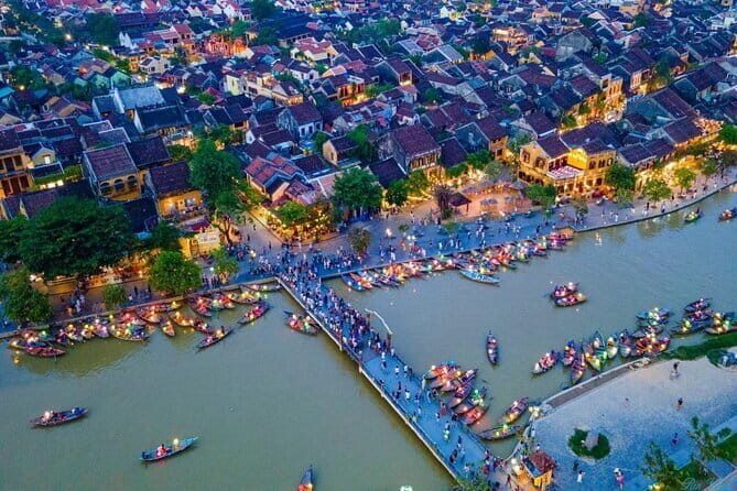 Private HOI AN Coconut Boat AND HOI AN Ancient TOWN FROM DN CITY - Who Would Love This Tour?