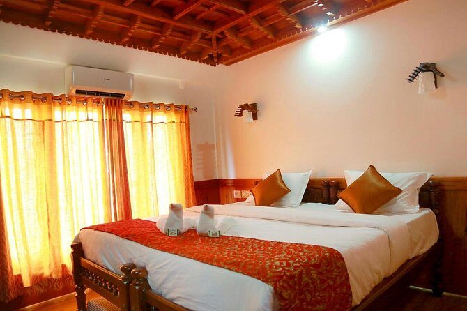 Private Kerala Backwaters Houseboat Cruise with Lunch from Kochi - What Travelers Say — Authentic Perspectives