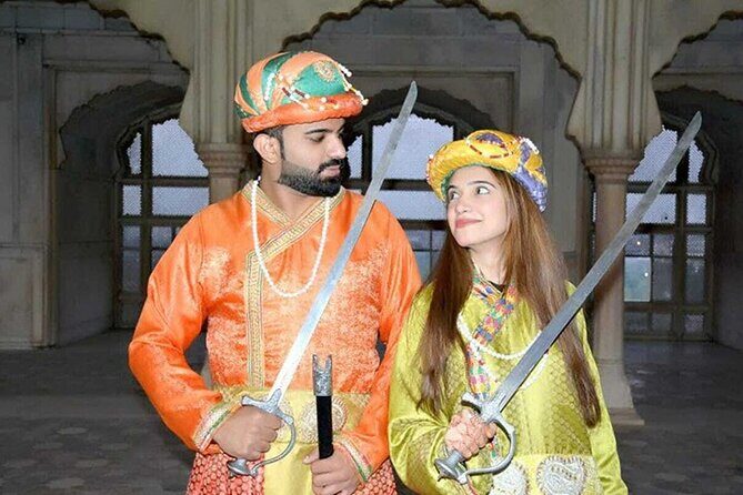 Private Lahore Full Day Sightseeing Tour with Local Guide - How the Experience Comes Together