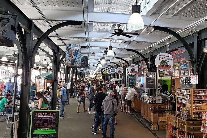 Private Local's Guide to the French Quarter Tour - An In-Depth Look at the French Quarter Private Tour