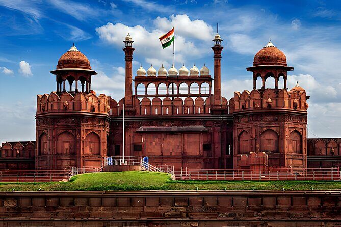 Private Luxury Full Day New and Old Delhi City Tour - Exploring Delhi: What to Expect