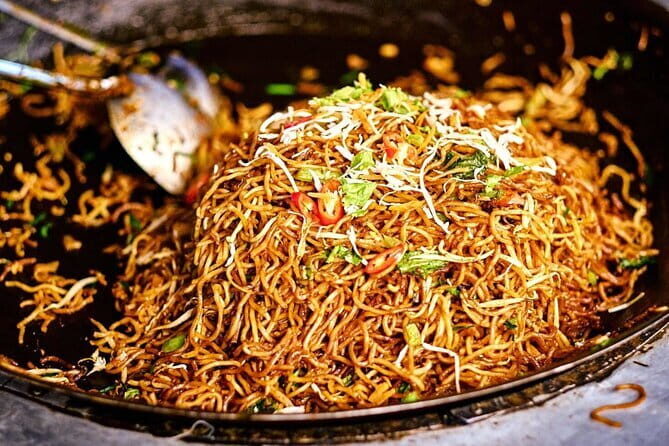 Private Mangrove Geo Forest Boat with Local Night Market Tour - How the Tour Works: Practical Details