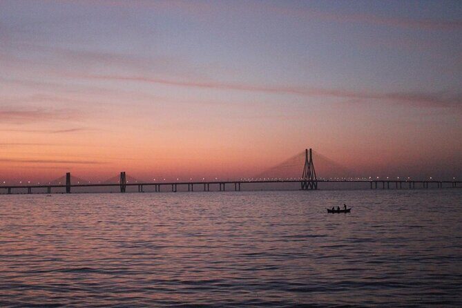 Private Mumbai City Tour and Bollywood Tours With Meal - An In-Depth Look at the Mumbai and Bollywood Tour