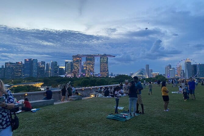 Private Nighttime Sightseeing Tour W/ River Cruise - The River Cruise: A Relaxing Highlight