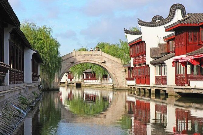 Private Shanghai Layover Tour to Zhaojialou Water Town with Lunch or Dinner - Practical Details and Tips