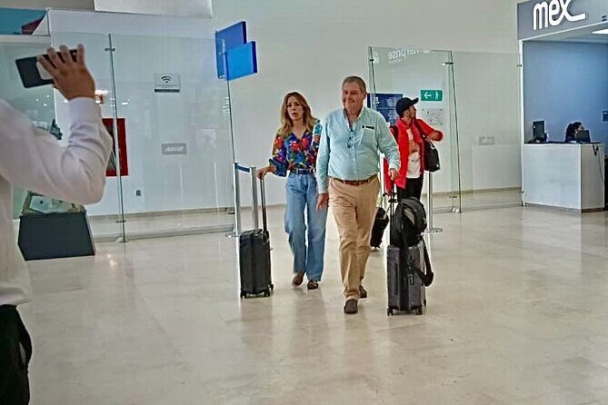 Private shuttle service at Oaxaca Airport Hotel - An In-Depth Look at the Oaxaca Airport Shuttle Experience