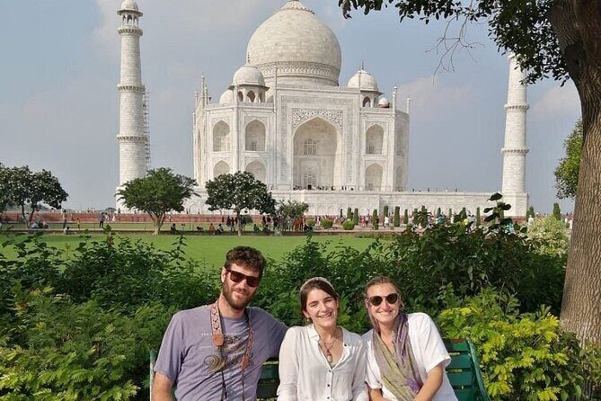 Private Taj Mahal Tour from Delhi by Car -All Inclusive - Exploring Agra Fort