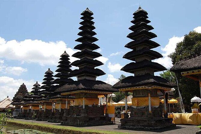 Private Tour Bali Swing & Visiting Temples in Bali - Visiting Ulun Danu Beratan Temple: Scenic Serenity