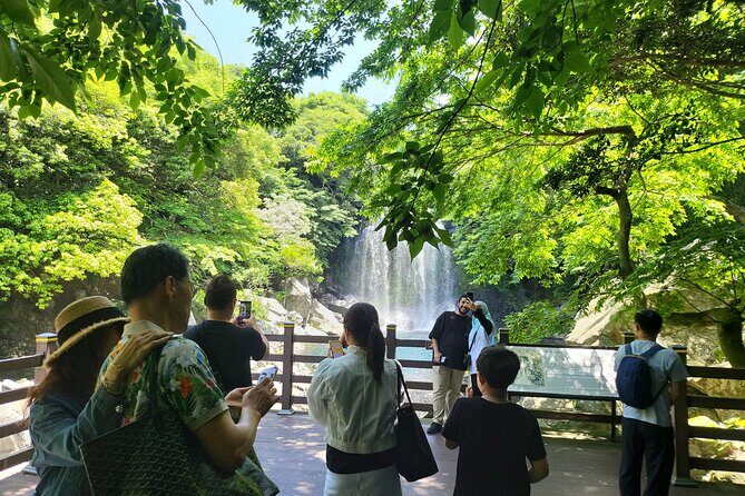 Private Tour Cheonjeyeon Falls & Spirited Garden in Jeju Island - Authentic Insights from Past Travelers