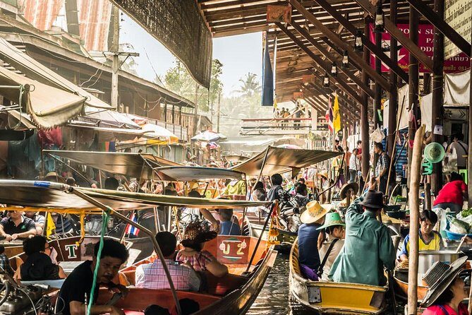 Private Tour : Damnoen Saduak Floating Market from Bangkok (SHA Plus) - The Authenticity and Practicality of the Experience