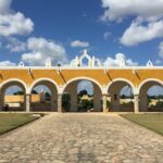 Private Tour Izamal and its ruins plus Mayan Handcraft Workshop - Exploring the Pyramid of Kinich Kak Mó