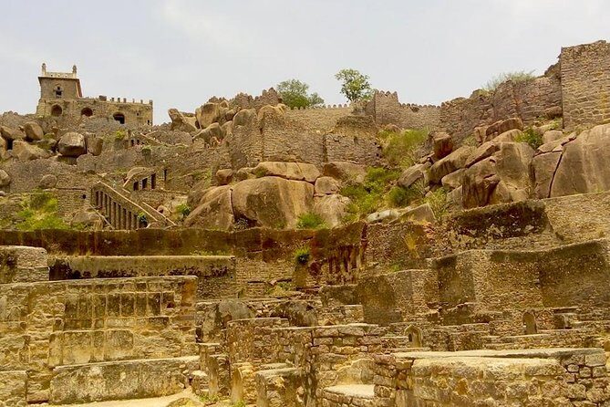 Private tour of Hyderabad in car with guide and lunch - FAQ