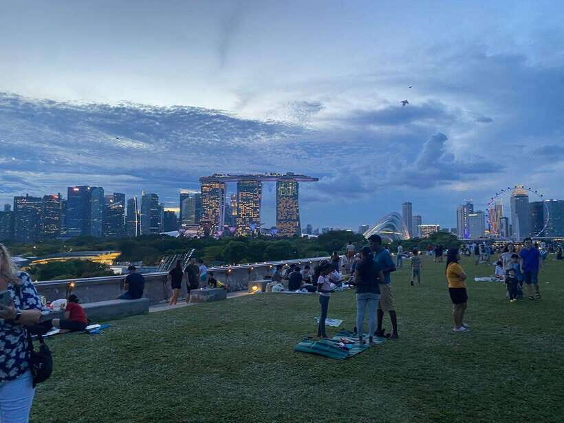 Private Tour sightseeing Marina Bay Sands+River Cruise(Max6) - Exploring Singapore’s Highlights with a Local Touch