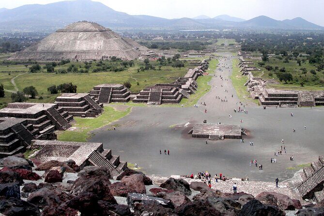 Private Tour: Teotihuacan Pyramids and Shrine of Guadalupe with lunch - Summing Up: Who Should Consider This Tour?
