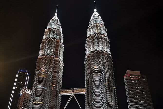 Private Tour to Kuala Lumpur and Exploring Batu Caves Selangor - Exploring Kuala Lumpur: A Day Under the Sun