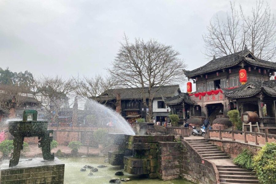 Private Tour to Leshan Giant Buddha & Huanglongxi Old Town - The Full Experience: What to Expect on Your Day