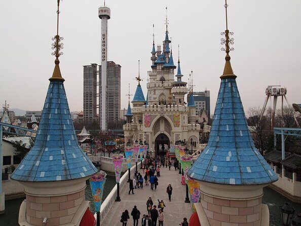 Private Tour to Lotte Tower, Aquarium and Lotte world Theme park - Who Is This Tour Best Suited For?
