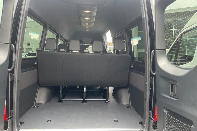 Private Transfer from DCA  Washington DC by Sprinter - The Ride: From Airport to City — A Closer Look