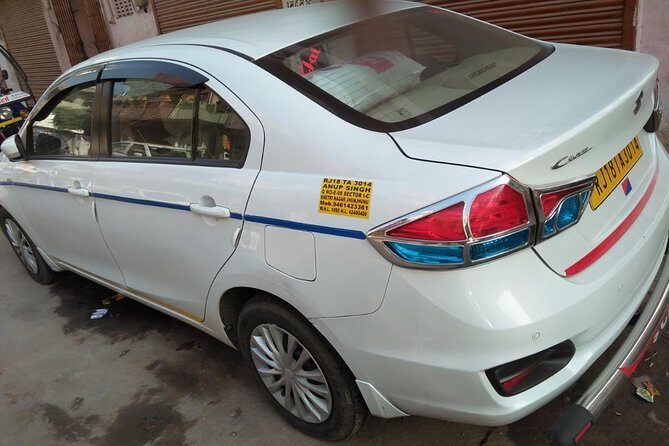 Private Transfer From Jaipur To Agra - FAQ