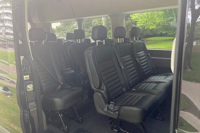 Private Transfer from Toronto Pearson Airport to Toronto - Who Should Consider This Service?