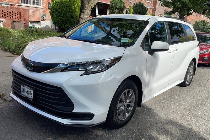 Private Transfer: Newark Airport to Manhattan Up to 6pax - Detailed breakdown: What makes this transfer stand out?