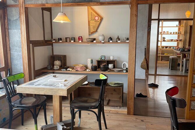 Private Wheel Pottery Experience with One Drink - A Detailed Look at the Otaru Pottery Experience