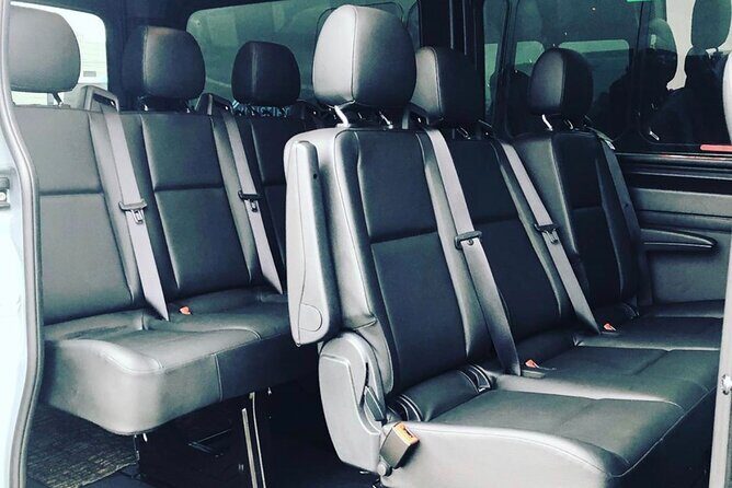 Private Whistler to YVR  4x4 Vans for Up to 8 | Award-Winning - Who Should Consider This Transfer?