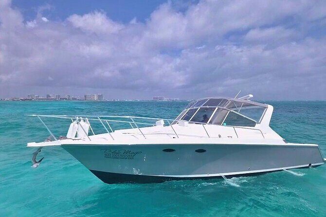 Private Yacht Cancun 42ft up to 8 people - The Allure of a Private Yacht in Cancun