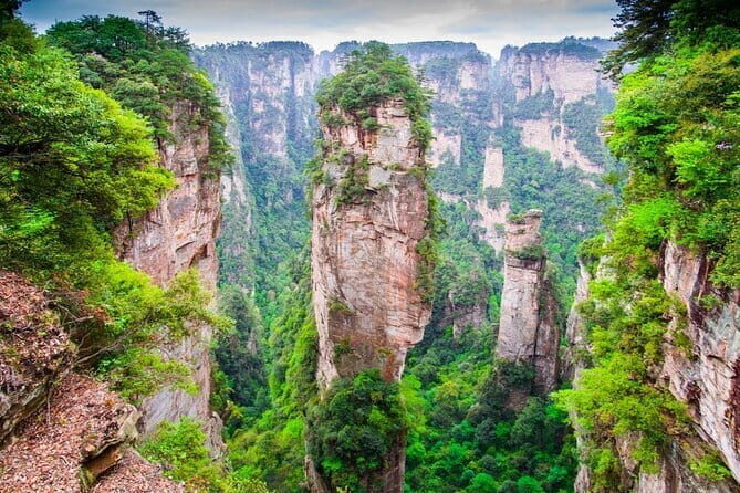 Private Zhangjiajie National Forest Park Day Tour - Who Should Consider This Tour?