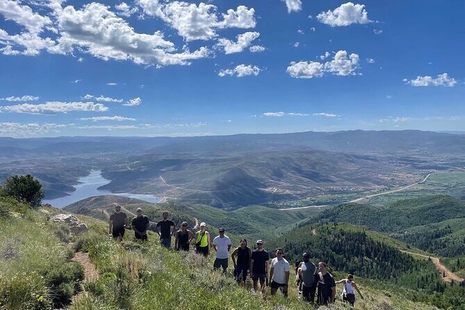 Privately Guided Scenic Mountain Hike - Who Guides the Tour & How Is It Organized?