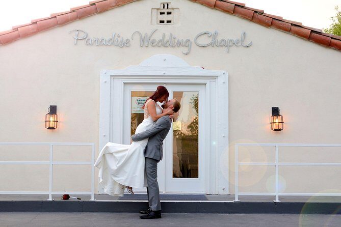 Quickie Las Vegas Wedding at Paradise Wedding Chapel - Authentic Traveler Feedback