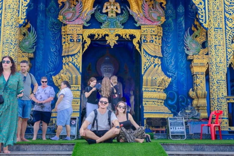 Red, Blue, White Temples & Hot Spring Trip from Chiang Mai - What the Reviews Say