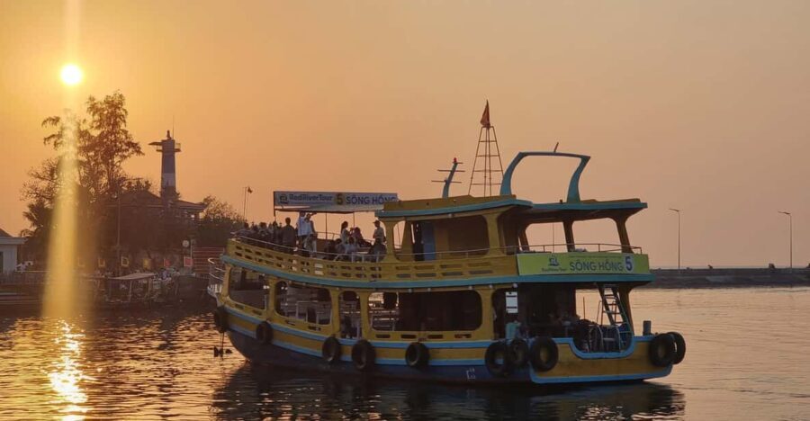 RedRiverTours - Enjoying Sunset & Night Squid Fishing - Authenticity and Value