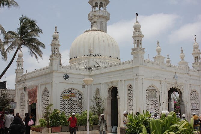 Religious Mumbai: Temples, Churches, Mosques, Synagogues & more! - Exploring Mumbai’s Religious Tapestry: A Detailed Review