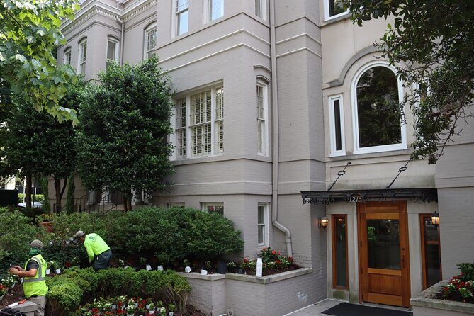 Residences of the Presidentses Walking Tour: Dupont & Kalorama - The Details That Matter