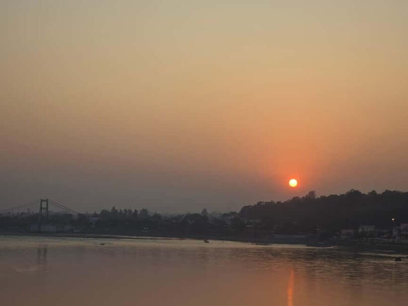 Rishikesh: Walking Tour with Lakshman Jhula & Ganga Aarti - The Value You Get