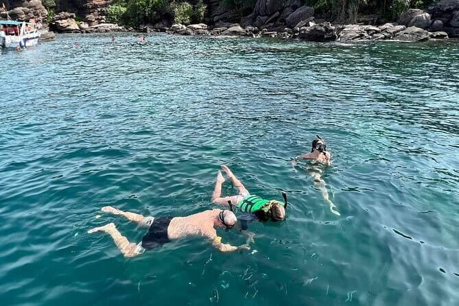 Robinson Tour By Private Speedboat with BBQ Lunch - Detailed Breakdown of the Itinerary