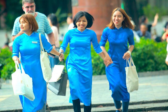 Saigon Half Day Shopping Tour by Motorbikes - KissTour - The Sum Up