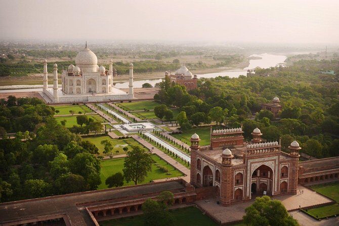 Same Day Taj Mahal Tour by Car from New Delhi - A Detailed Look at the Tour Experience