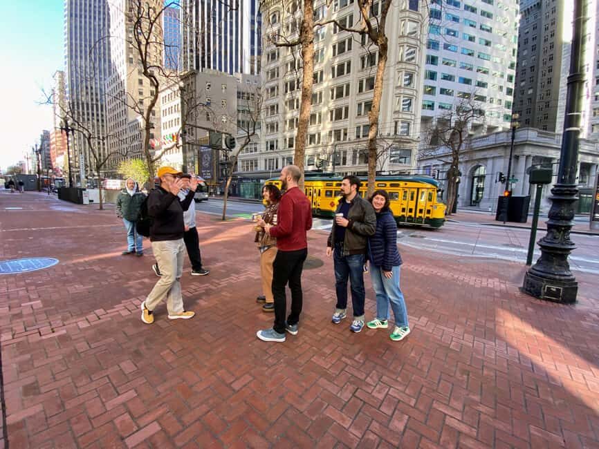 San Francisco: Downtown Architecture & Public Art Tour - Discovering Public Art & Open Spaces