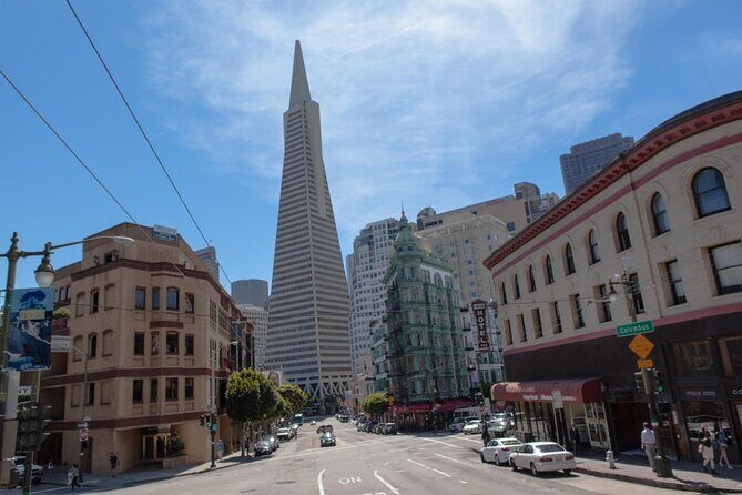San Francisco Urban Hike: Coit Tower, Lombard Street and North Beach - The Sum Up
