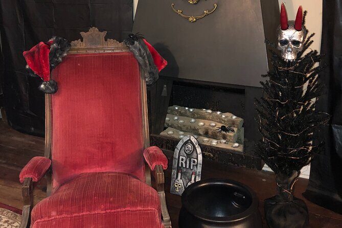 Santa and The Rougarou's Creepy Christmas Cruise & Haunted Trail - Key Points