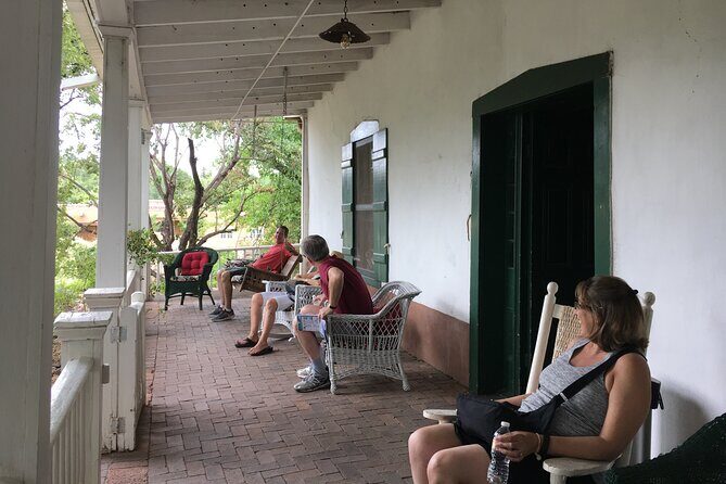 Santa Fe: Canyon Road Art & History Walking Tour - Detailed Breakdown of the Itinerary