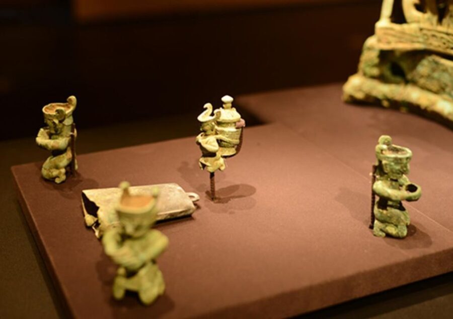 Sanxingdui Museum Small Group Tour with Optional Panda Base - The Value and Practicalities