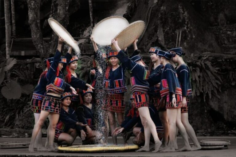 Sanya: Half-Day Private Tour of Li & Miao Minority Park - Why this tour is worth considering